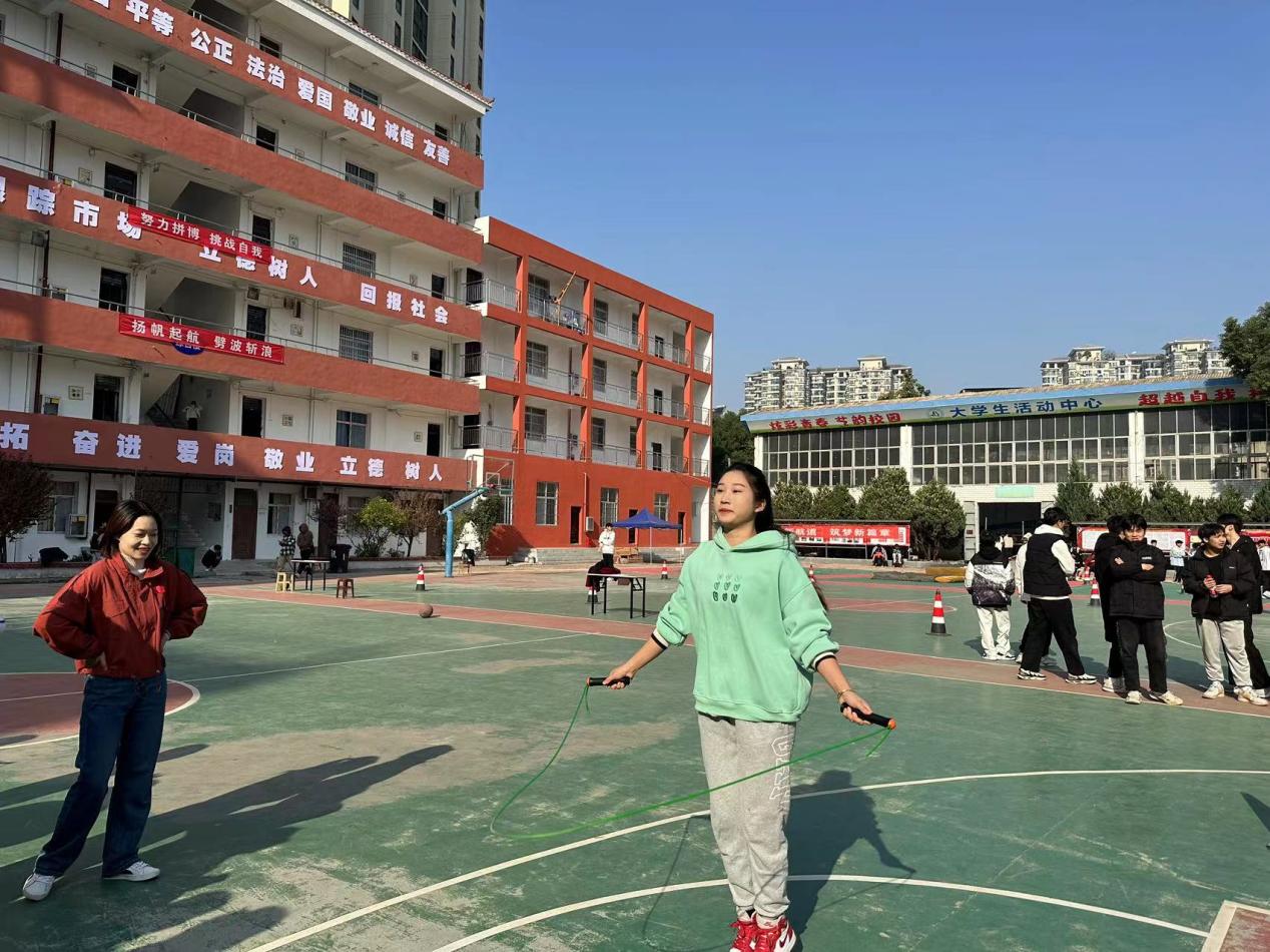 青春奋进新时代,运动逐梦向未来——Beat365唯一官方网站2023年秋季运动会暨教职工运动会 青春奋进新时代,运动逐梦向未来——Beat365唯一官方网站2023年秋季运动会暨教职工运动会