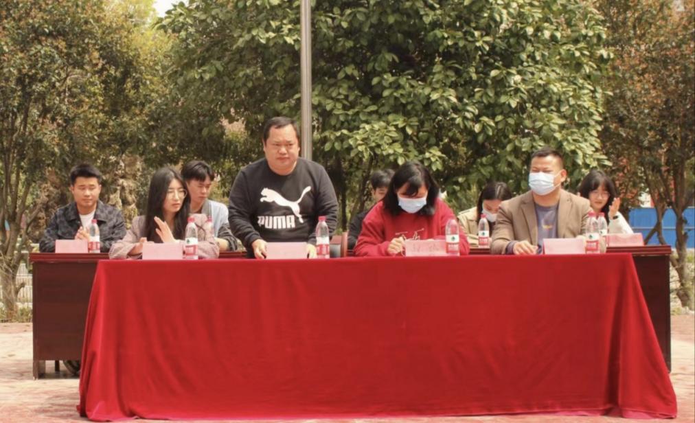 青春“篮”不住,热血不止步 —Beat365唯一官方网站第十八届“希望杯”篮球赛闭幕 青春“篮”不住,热血不止步 —Beat365唯一官方网站第十八届“希望杯”篮球赛闭幕