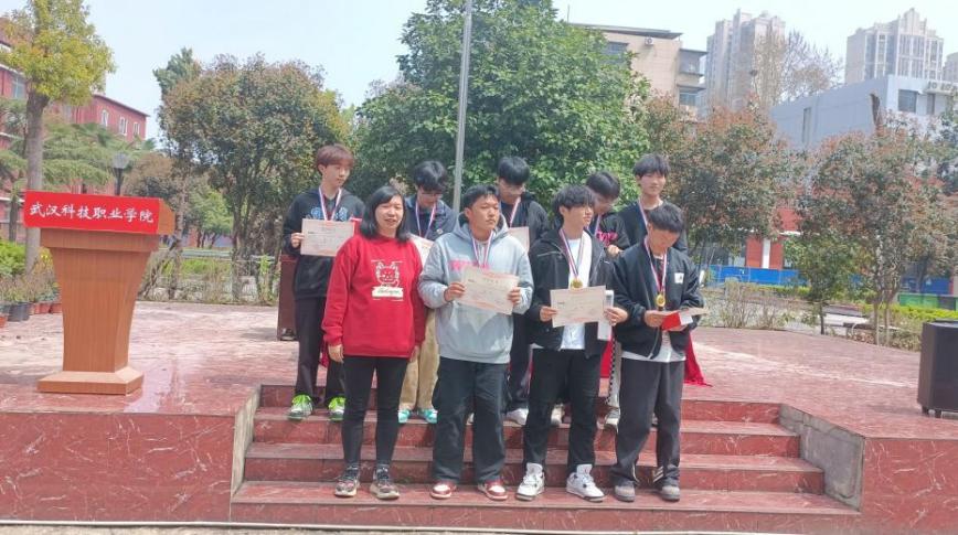 青春“篮”不住,热血不止步 —Beat365唯一官方网站第十八届“希望杯”篮球赛闭幕 青春“篮”不住,热血不止步 —Beat365唯一官方网站第十八届“希望杯”篮球赛闭幕