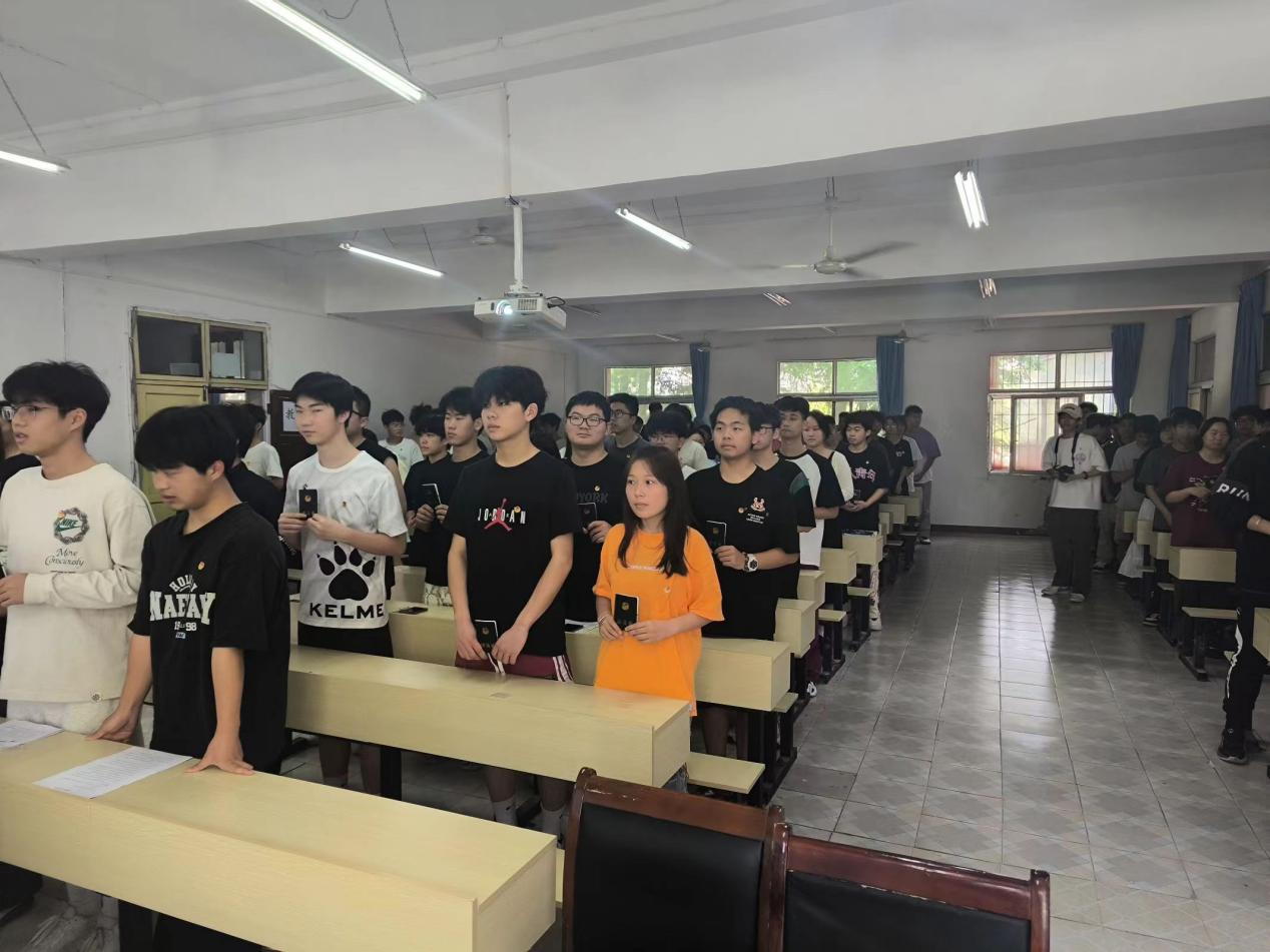 青春心向党，奋斗新征程 ——Beat365唯一官方网站第五期团课结业典礼暨入团仪式