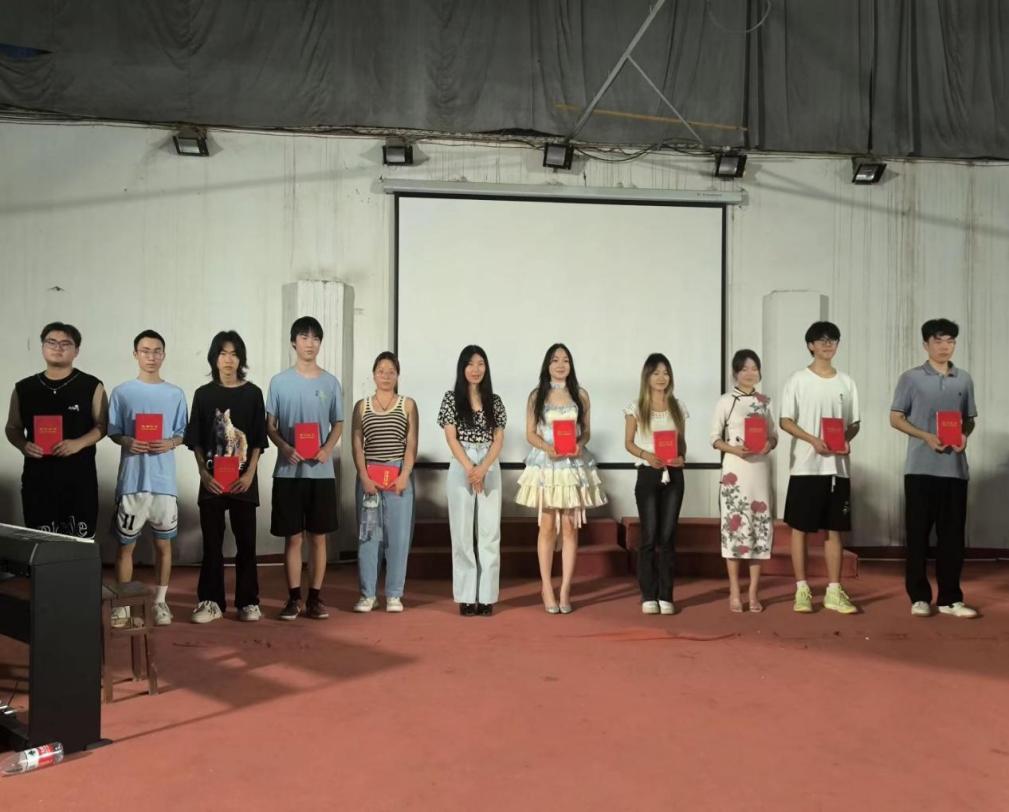音你而来,一路生花 ——Beat365唯一官方网站2024年校园十佳歌手大赛 音你而来,一路生花 ——Beat365唯一官方网站2024年校园十佳歌手大赛