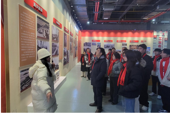 365官网赴黄石开展“青春飞扬·智汇黄石行”社会实践活动 365官网赴黄石开展“青春飞扬·智汇黄石行”社会实践活动