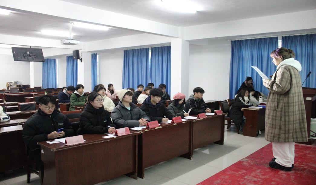 Beat365唯一官方网站2023年班徽、黑板报设计大赛顺利开展