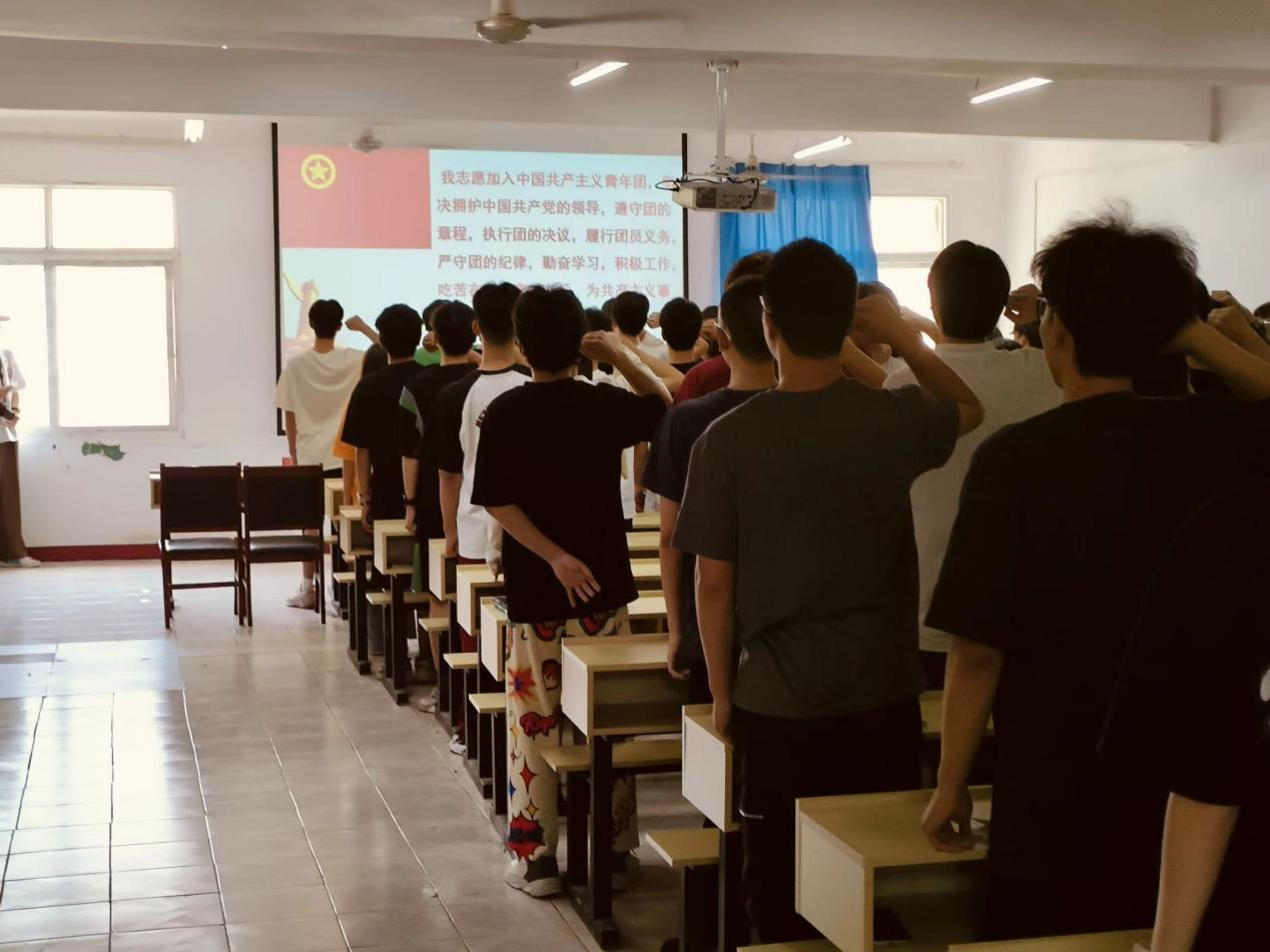 青春心向党，奋斗新征程 ——Beat365唯一官方网站第五期团课结业典礼暨入团仪式