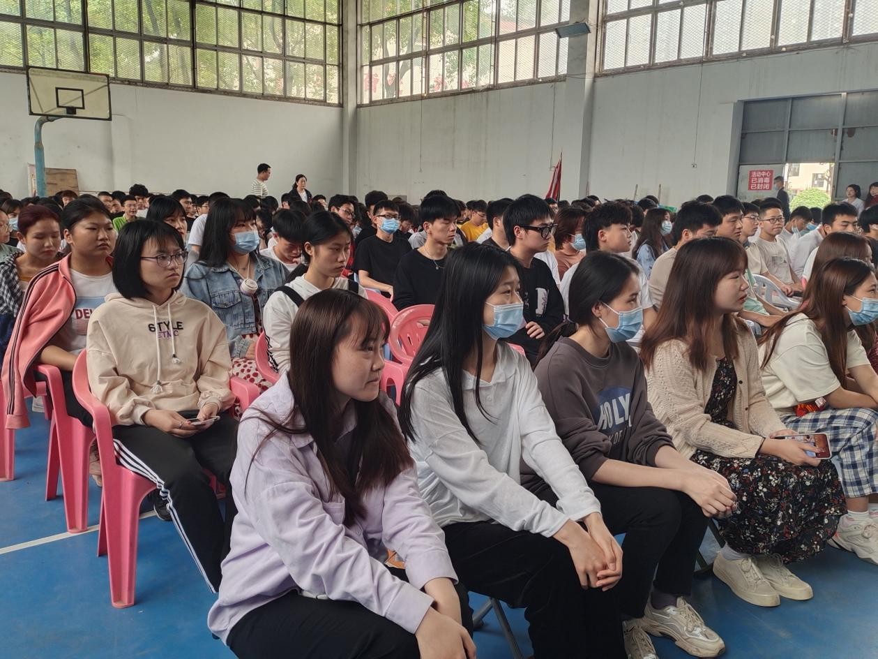 Beat365唯一官方网站2020-2021第二学期 党史学习专题教育讲座(第一讲) Beat365唯一官方网站2020-2021第二学期 党史学习专题教育讲座(第一讲)