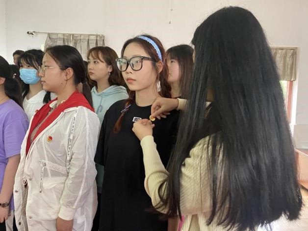 365官网举办首届团课结业典礼暨入团仪式